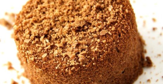 Шоколадный торт с миндальным печеньем амаретти