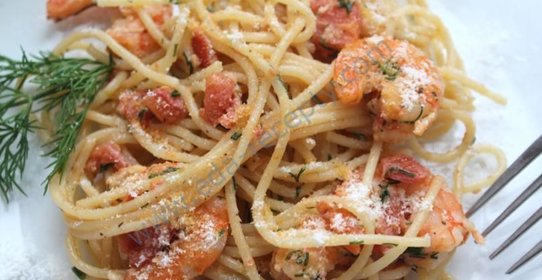 Макароны с креветками