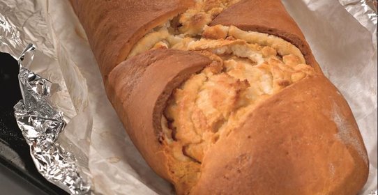 Рулет с марципаном