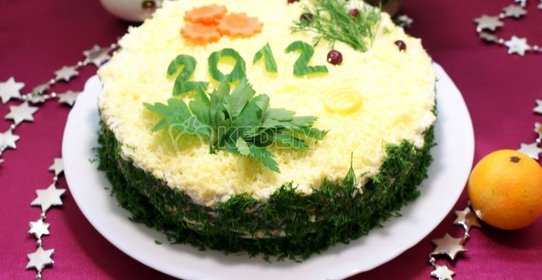 Новогодний салат «2012»
