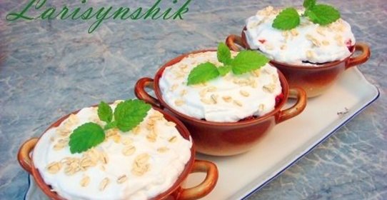 Воздушный десерт с клубникой