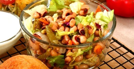 Салат из фасоли