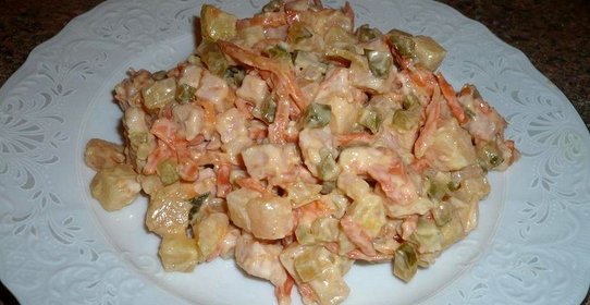 Веганский салат с корейской морковкой