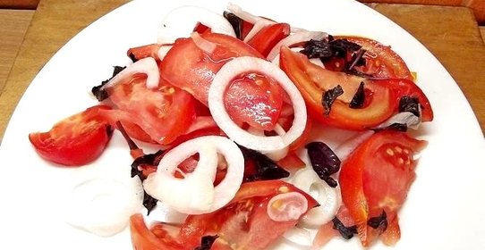 Французский помидорный салат