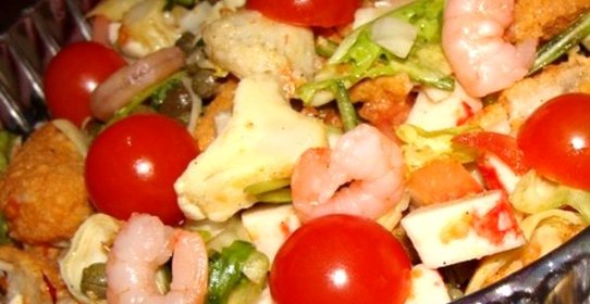 Простой салат с каперсами