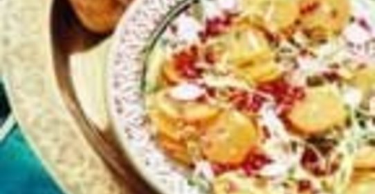 Салат из апельсина, гараната и редиса