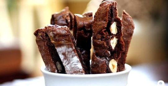 Шоколадное печенье с фундуком