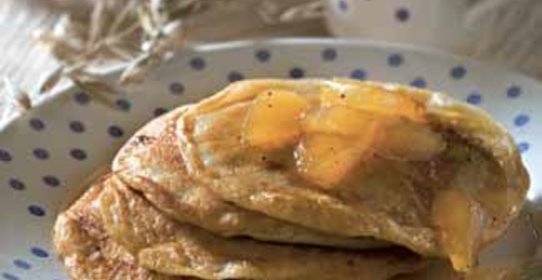 Ржаные блинчики с яблоками и медом