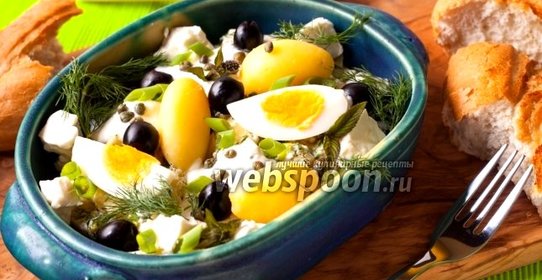 Греческий картофельный салат с фетой