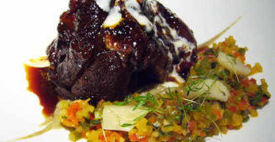 Козленок с соусом