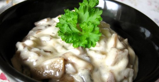 Шампиньоны со сметаной