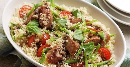 Салат с сосисками и кускусом
