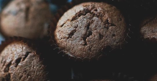 Кексы с шоколадом и красным вином