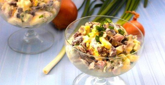 Салат с фасолью