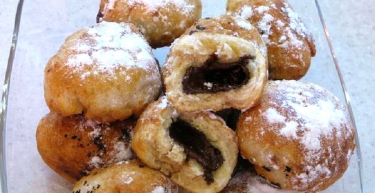 Пончики с шоколадом