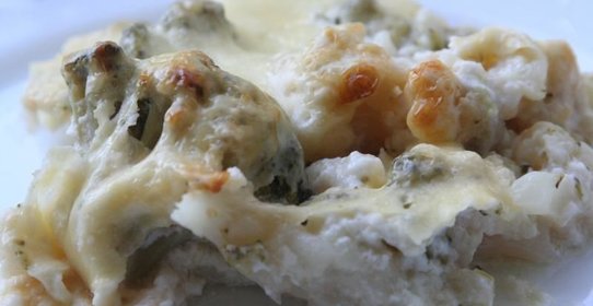 Капуста, запеченная под молочным соусом