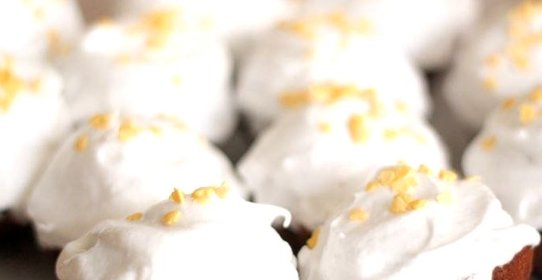 Шоколадные капкейки с корицей