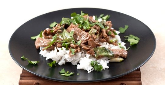 Говядина с базиликом