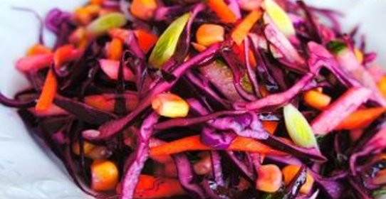 Салат из краснокочанной капусты