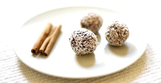 Вегетарианские шарики из сухофруктов