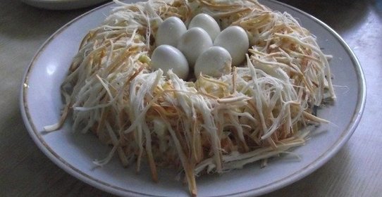 Салат «Гнездо глухаря»