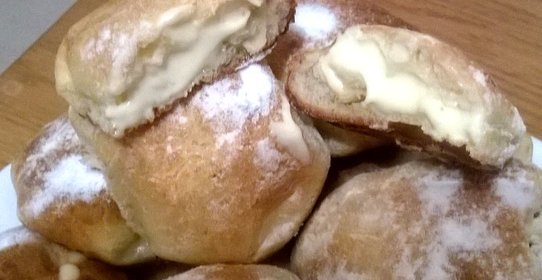 Заварные пирожные со сливочным кремом