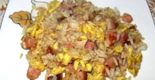 Яичница с рисом