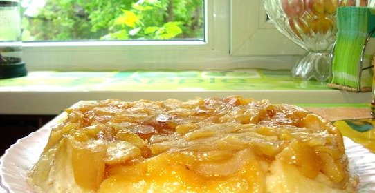 Творожный пудинг с яблоками