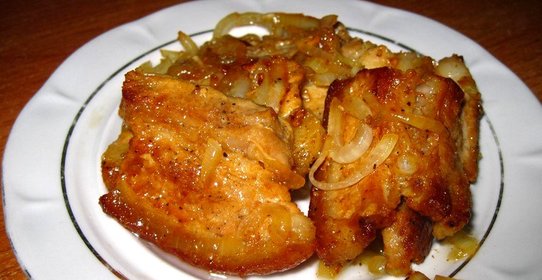 Сало жареное с луком