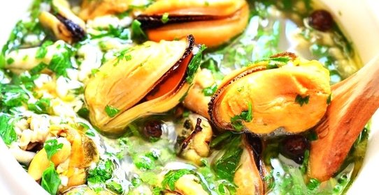 Мидии, маринованные в масле