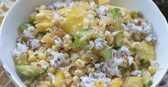 Салат из проросшей фасоли