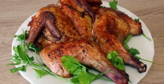 Пикантная курочка, запеченная в духовке