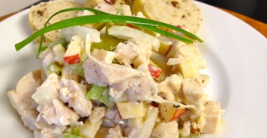 Салат с копченой индейкой