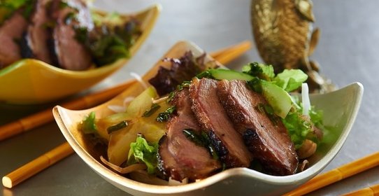 Азиатский салат из утки