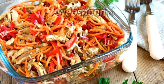 Острый салат с баклажанами и морковью