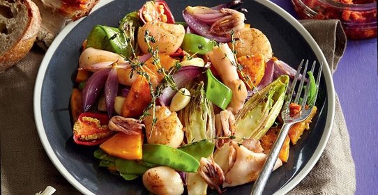 Морепродукты с запеченными овощами