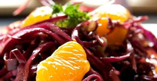 Свекольный салат с мандаринами