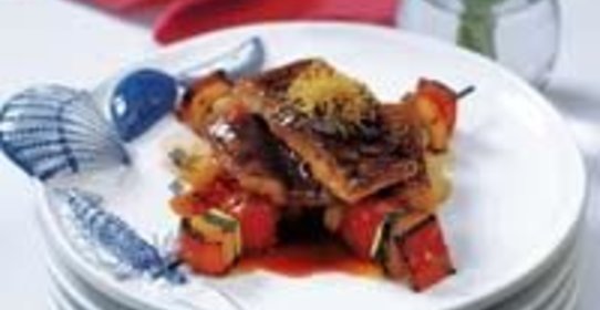 Угорь с овощами