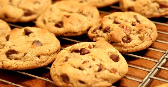 Печенье с молочным шоколадом и бананом