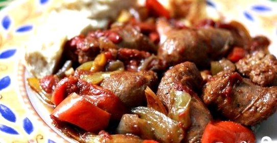 Колбаса с болгарским перцем и луком