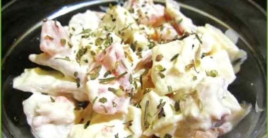 Салат пикантный с курицей