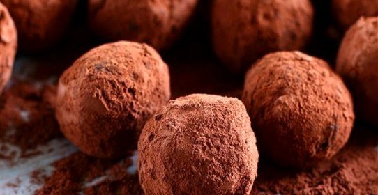 Шоколадные трюфели с лимоном и тимьяном