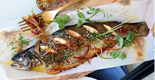 Речная форель на углях