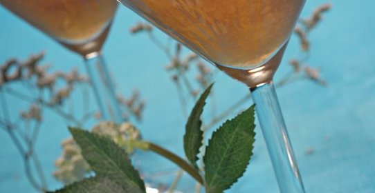 Персиковое пюре с заварным кремом