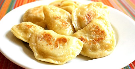 Вареники с помидорами