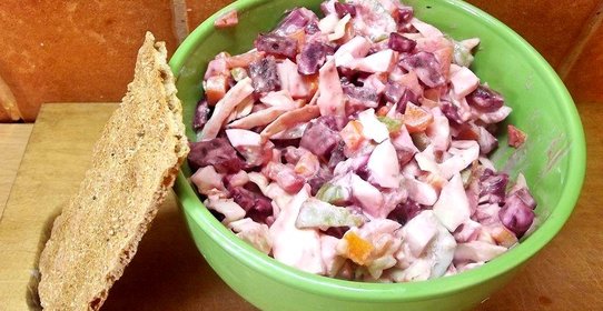 Сытный овощной салат