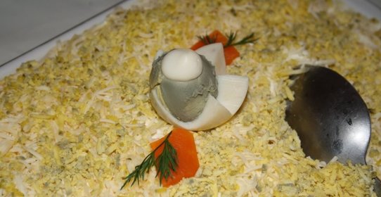 Мимоза с печенью трески