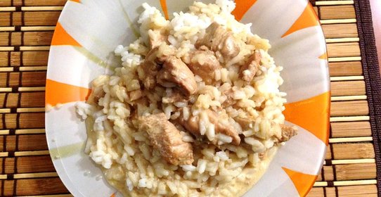 Кусочки куриного филе с рисом