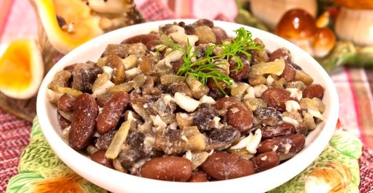 Салат с фасолью и грибами