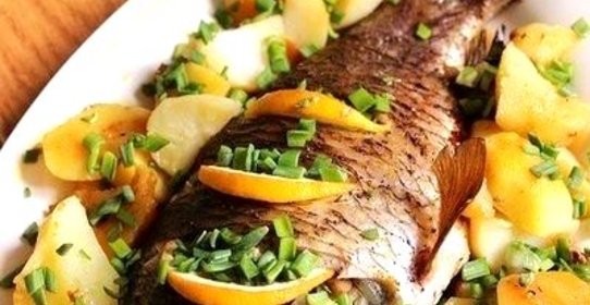 Запеченный карп с грибами